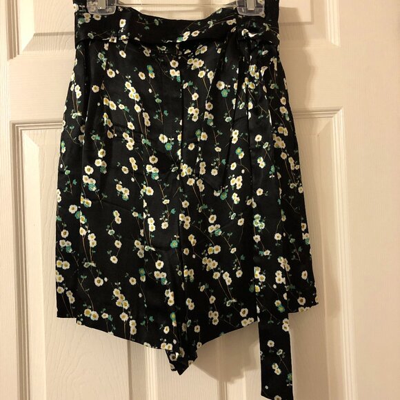 Massimo Dutti Black Fine Floral Print Shorts - Picture 9 of 12